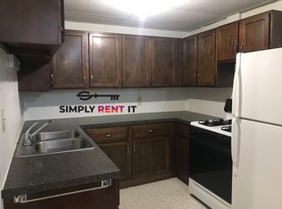 215 N Main St, Roland, IA 50236
