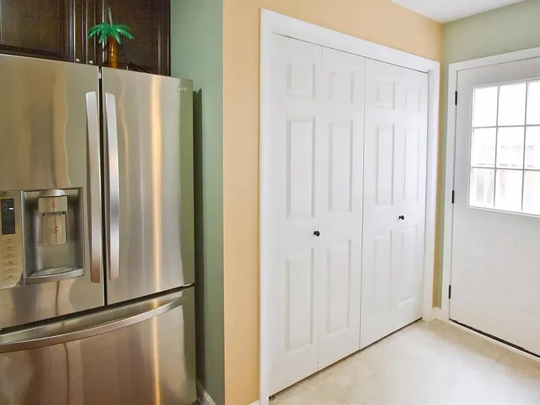 284 Raleigh Dr #G — Photo 7