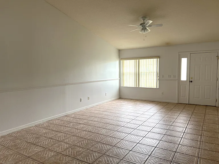 16 Pine Hurst Ln #A — Photo 13
