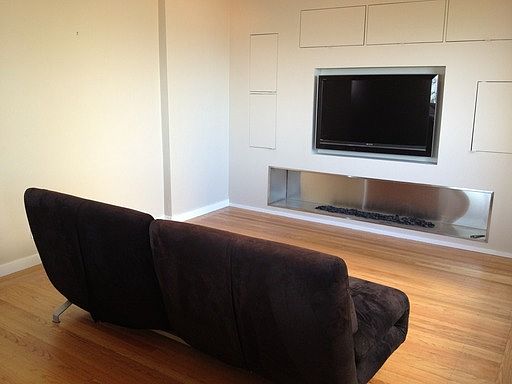 2nd image of 1712 Kearny St