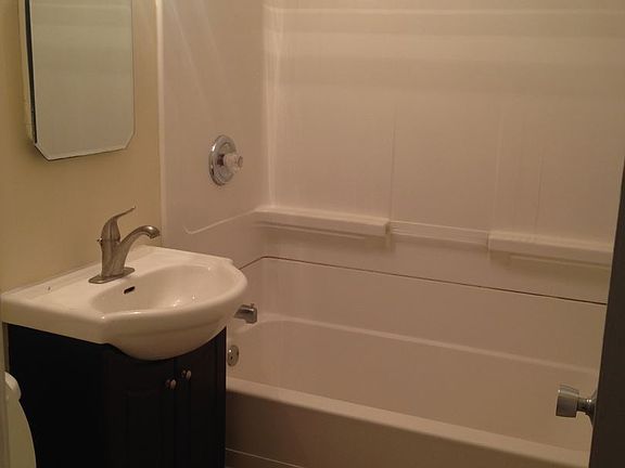5th image of 4219 S Michigan Ave #1