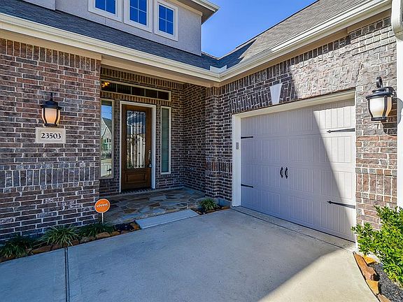 2nd image of 23503 Lutettia Ln
