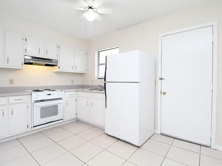 5301 Broad St — Photo 9