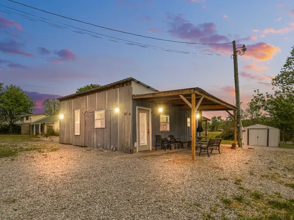 84 Sycamore St, Burnside, KY 42519