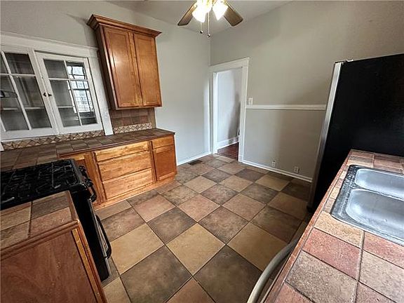 5th image of 4419 Orleans Ave