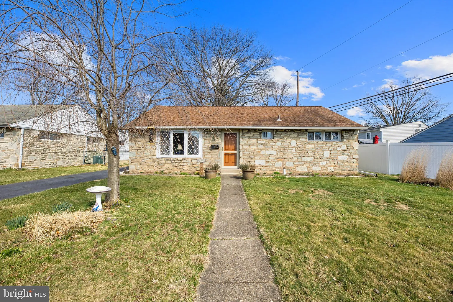 2502 Green Ave photo 1