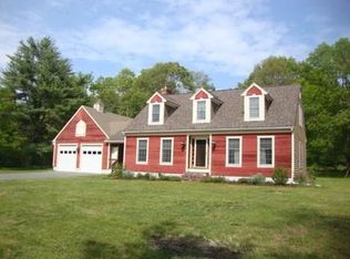 228-230 Braley Hill Rd, Rochester, MA 02770