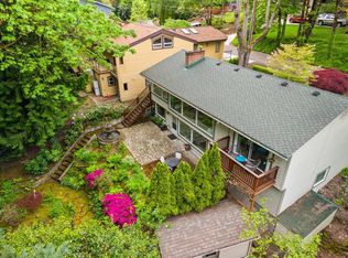934 SW Cheltenham St, Portland, OR 97239