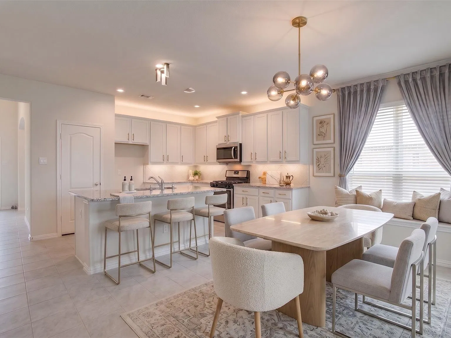 4 bed, 3.5 bath, 2653 sqft, $2,600 — Photo 1