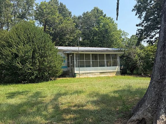 3rd image of 577 County Road 15