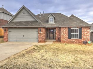 508 E Reno Pl, Broken Arrow, OK 74012