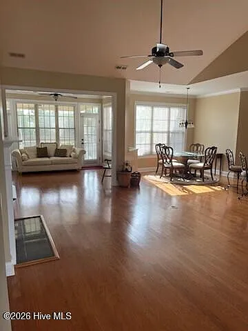 1211 Palatka Pl SE — Photo 3