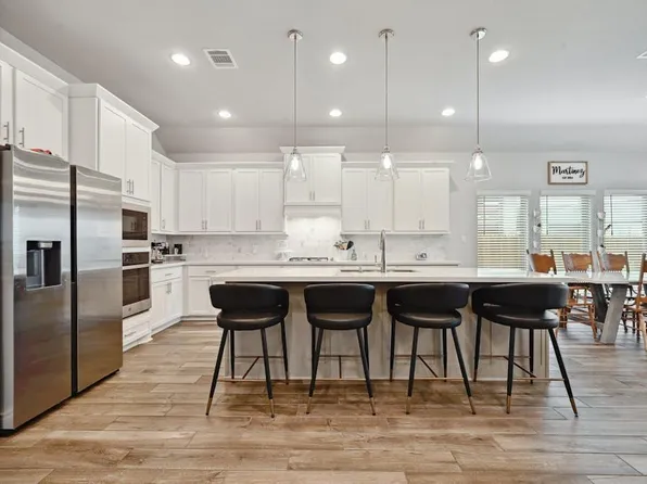 132 Cyrus Milton Dr, Buda, TX 78610