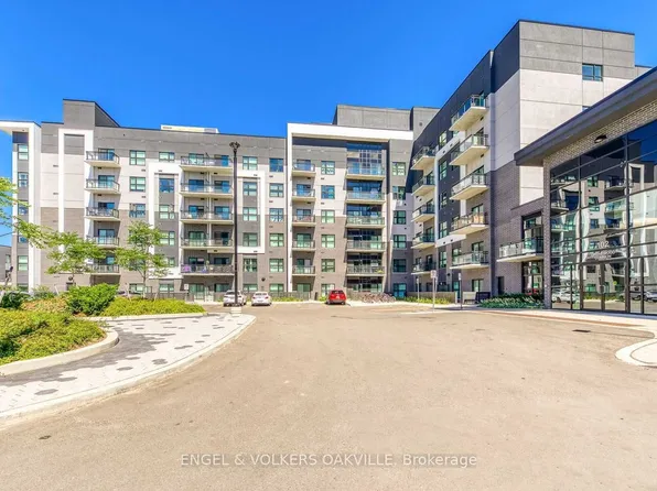 102 Grovewood Cmn, Oakville, ON