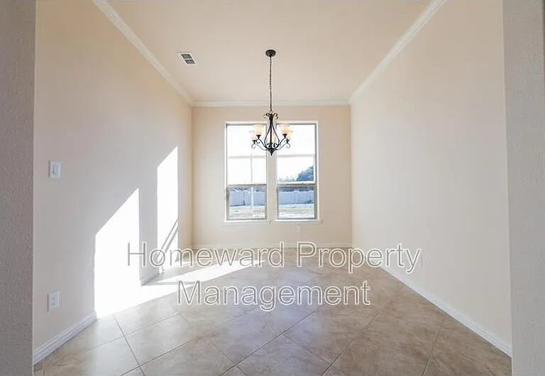 4004 Hanaa Ct — Photo 10