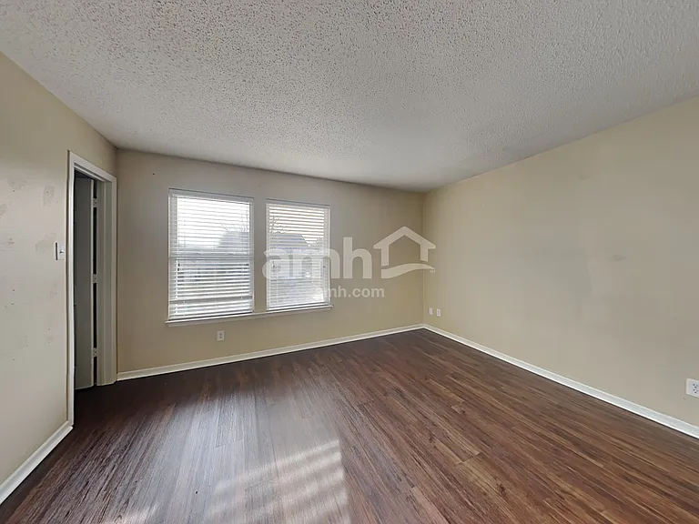 6614 W Jefferson Ct — Photo 17