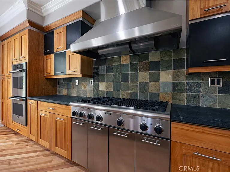1417 Sea Ridge Dr — Photo 6