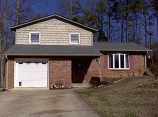 4160 Potomac Dr, Trinity, NC 27370