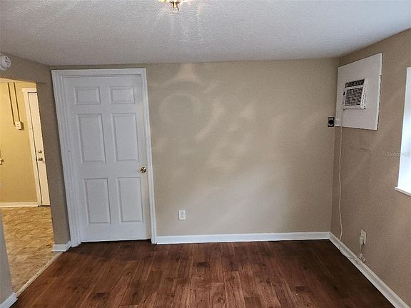 3rd image of 2135 8th Ave N #2