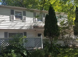 520 Spruce Rd, Bolingbrook, IL 60440