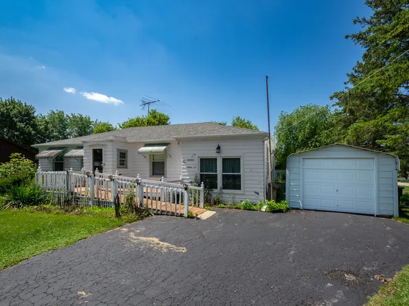 40484 N Deep Lake Rd, Antioch, IL 60002