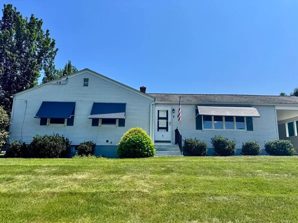7 Hunter Ter, South Hadley, MA 01075