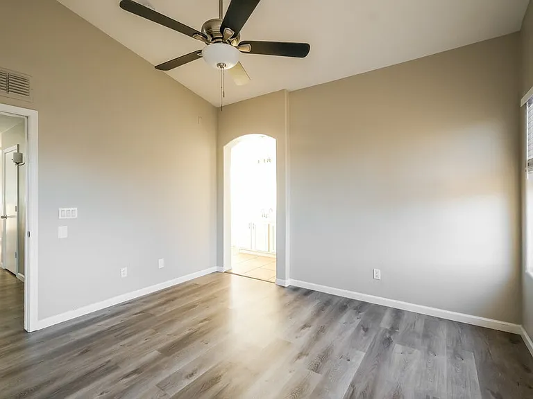 15178 W Taylor St — Photo 11