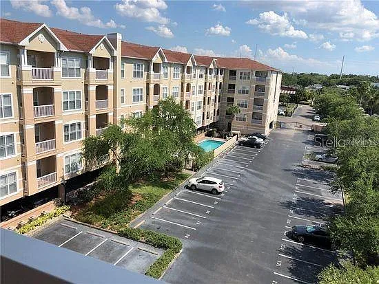 1 bed, 1.0 bath, 660 sqft, $1,600 — Photo 2