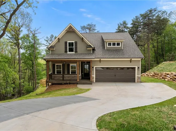 122 Eagle Heart Ct, Waleska, GA 30183