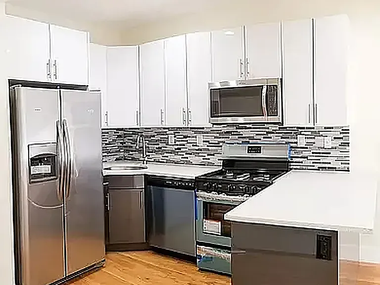 435 Maple St #2A — Photo 1