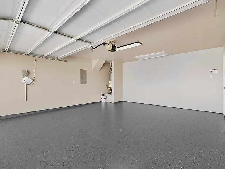 218 Sickle Loop — Photo 26