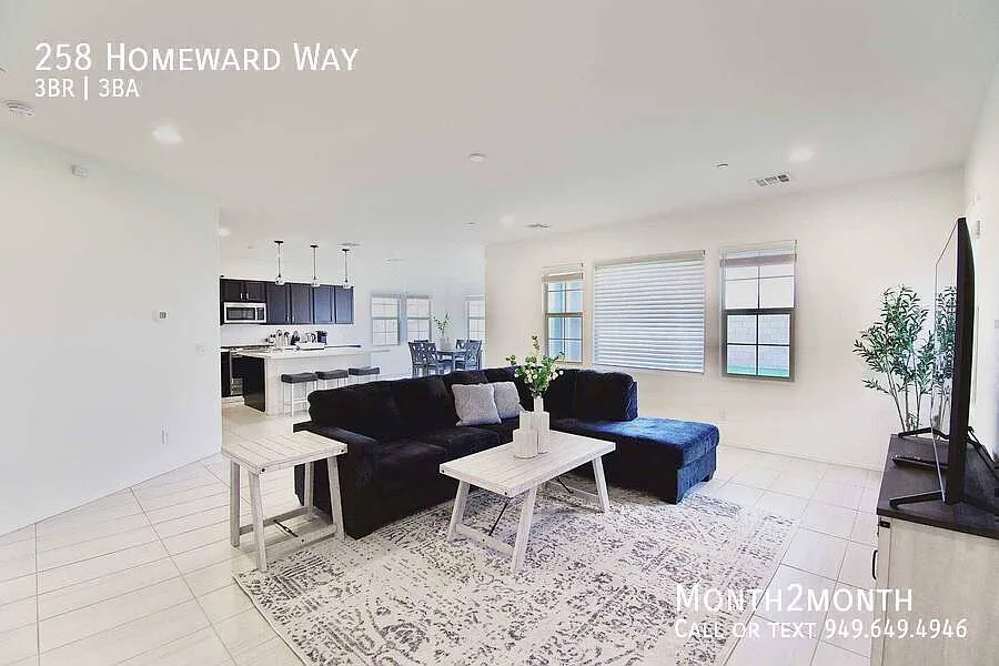 Cozy Casa on Homeward Way — Photo 3