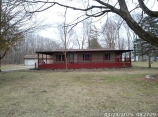 11263 Winfield Rd, Jonesville, MI 49250