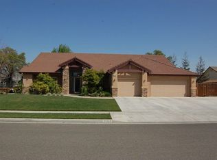 6330 W Wagner Ave, Visalia, CA
