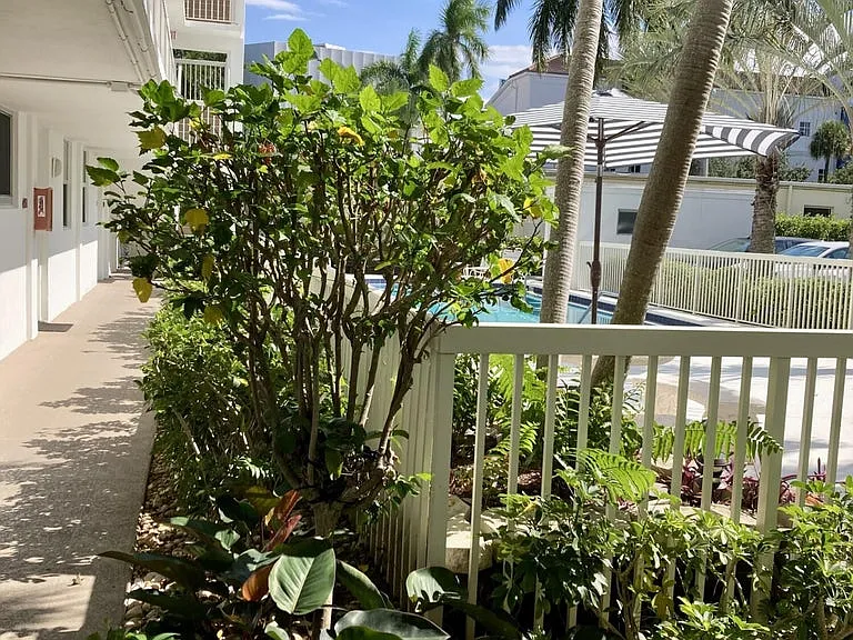 917 N Flagler Dr #404 — Photo 10