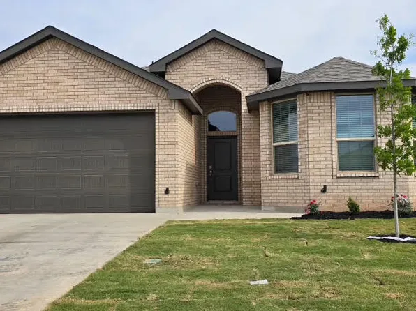 2002 Beaufort Dr, Midland, TX 79707