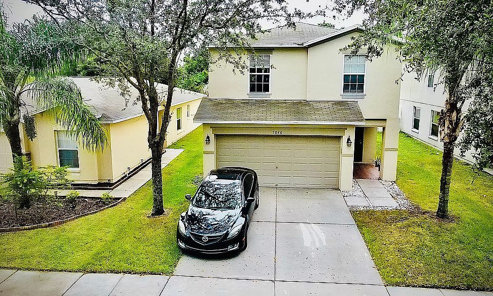 1st image of 7840 Carriage Pointe Dr