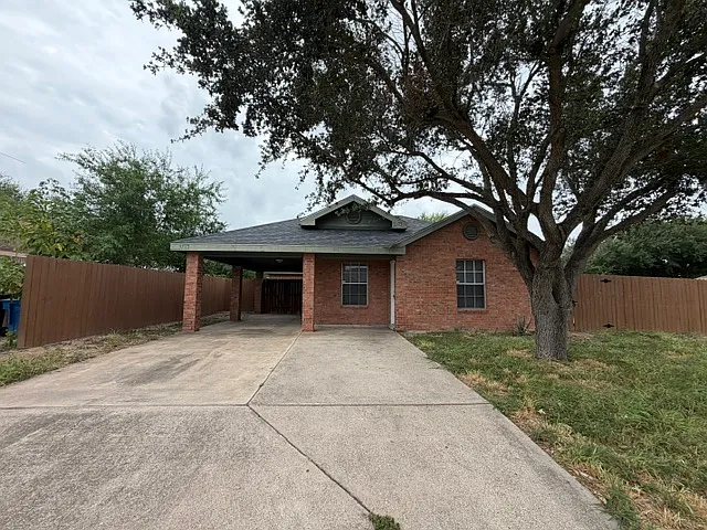 3713 Zinnia Ave — Photo 1