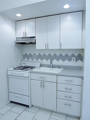 Rented by City & Suburban | media 25