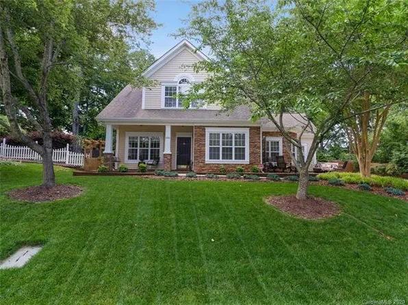 826 Lemond Ln, Denver, NC 28037