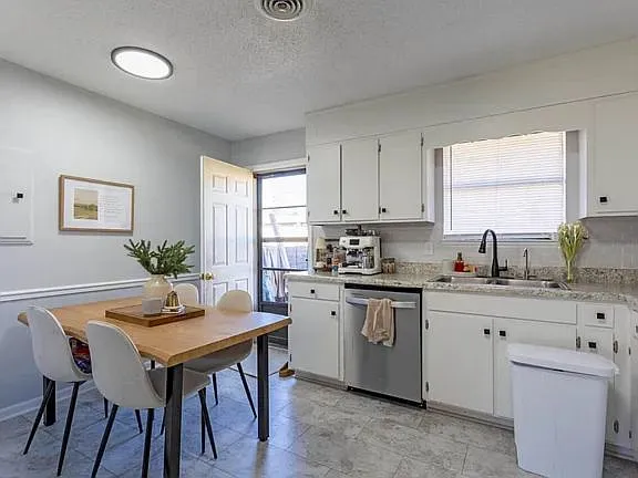2417 Rodney Dr SE #1 — Photo 3