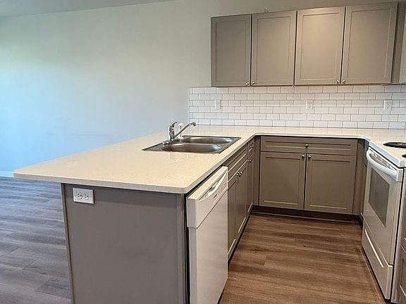 4th image of 5305 Smitten St #2