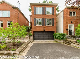 36 Noel St, Ottawa, ON K1M 2A5