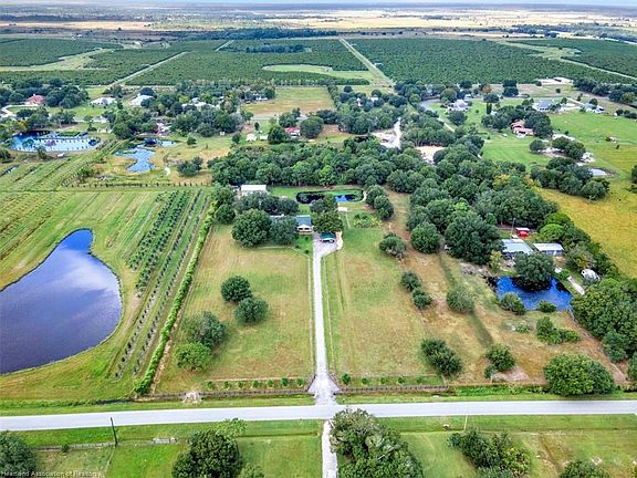 2nd image of 137 Park Land Dr
