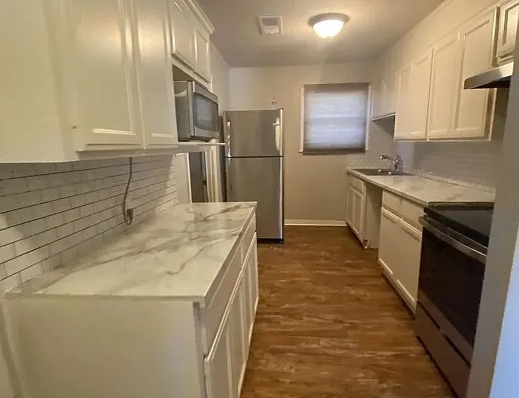 1205 McArthur Dr — Photo 10