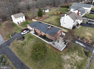 10405 Lewis Dr, Damascus, MD 20872