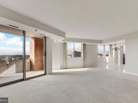 3rd image of 5809 Nicholson Ln APT 1409