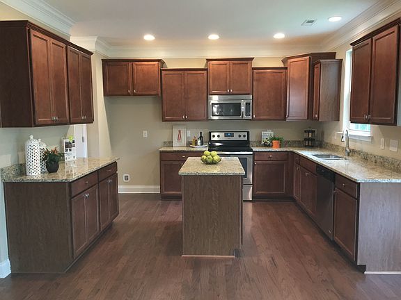 Granite tops, SS appliances