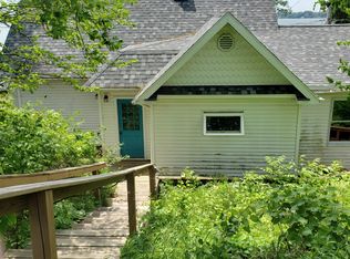 6599 Blain St, Fremont, MI 49412