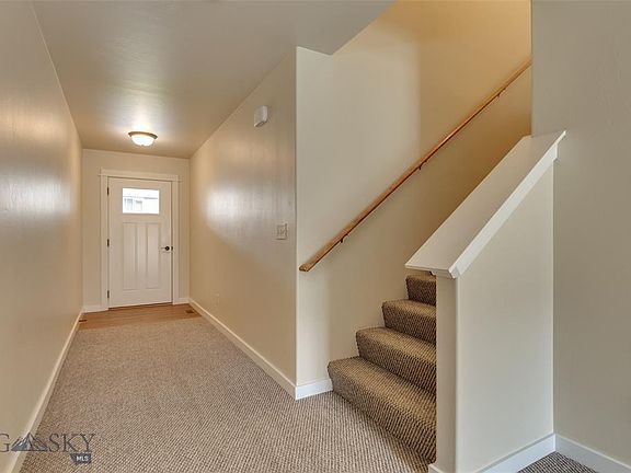 4th image of 120C Tailfeather Ln